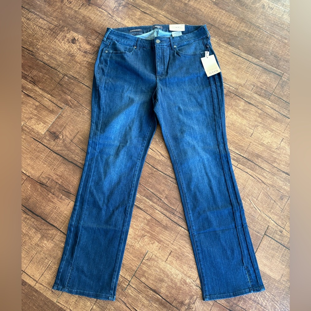 NYDJ Jeans | The Slimmer Marilyn Straight | 16 (18) - Picture 8 of 9
